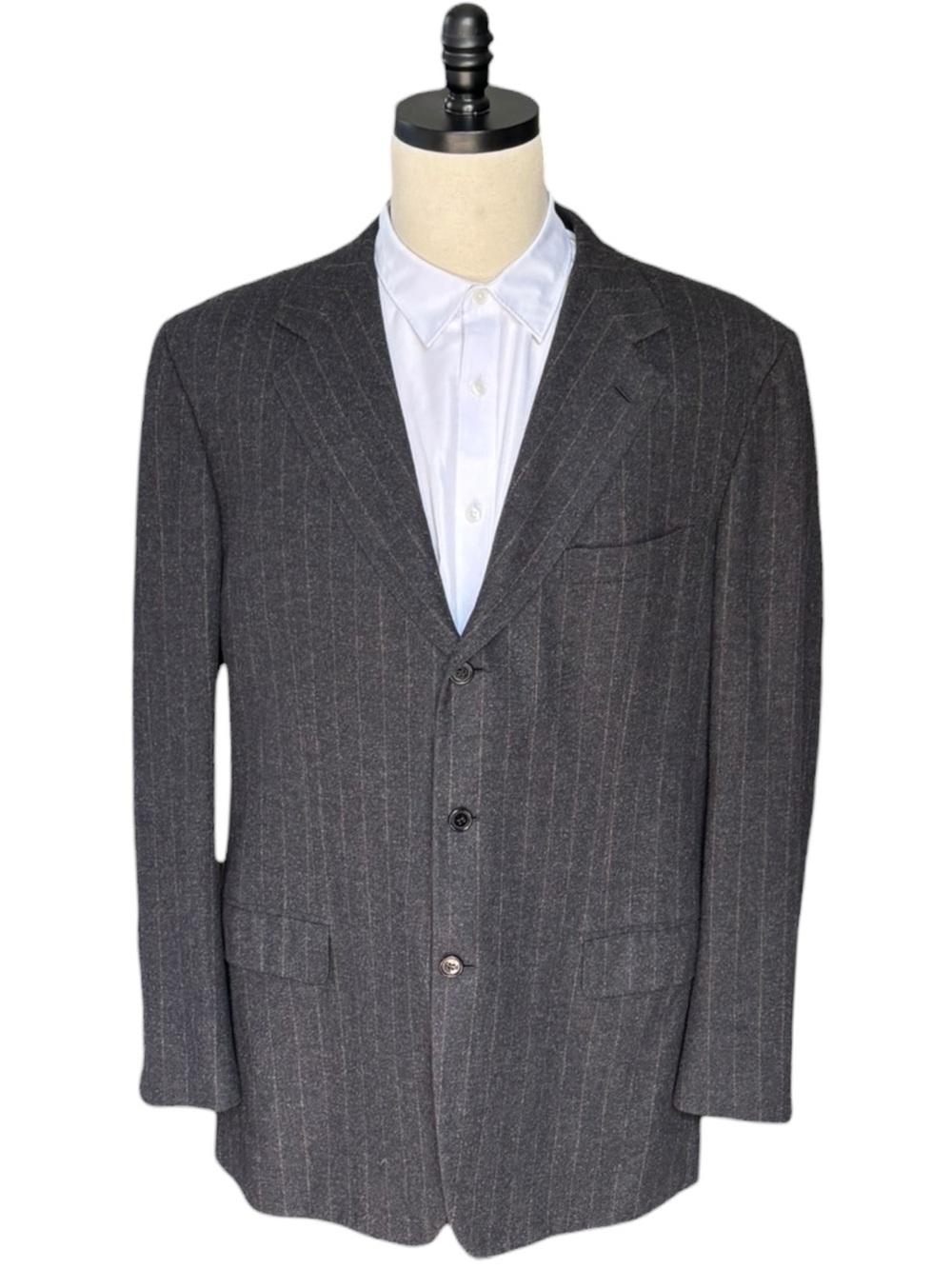 Brioni Nomentano Classic 100% wool charcoal grey pinstriped blazer | 46 L